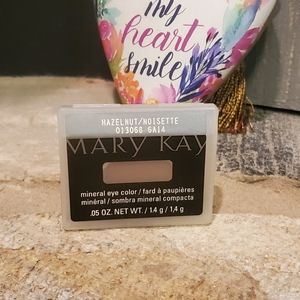 *NEW* Mary Kay Mineral Eye Color - Hazelnut